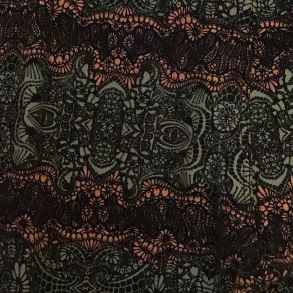 Lularoe one size leggings - Picture 2 of 2